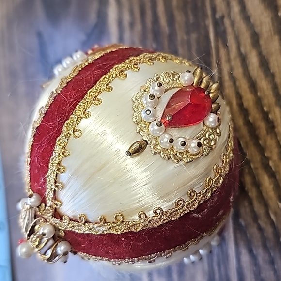 Vintage ball sequin beaded Christmas ornament - Picture 11 of 12